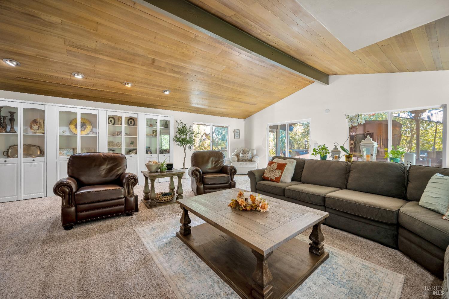 Detail Gallery Image 9 of 45 For 441 Vichy Hills Dr, Ukiah,  CA 95482 - 3 Beds | 3/1 Baths