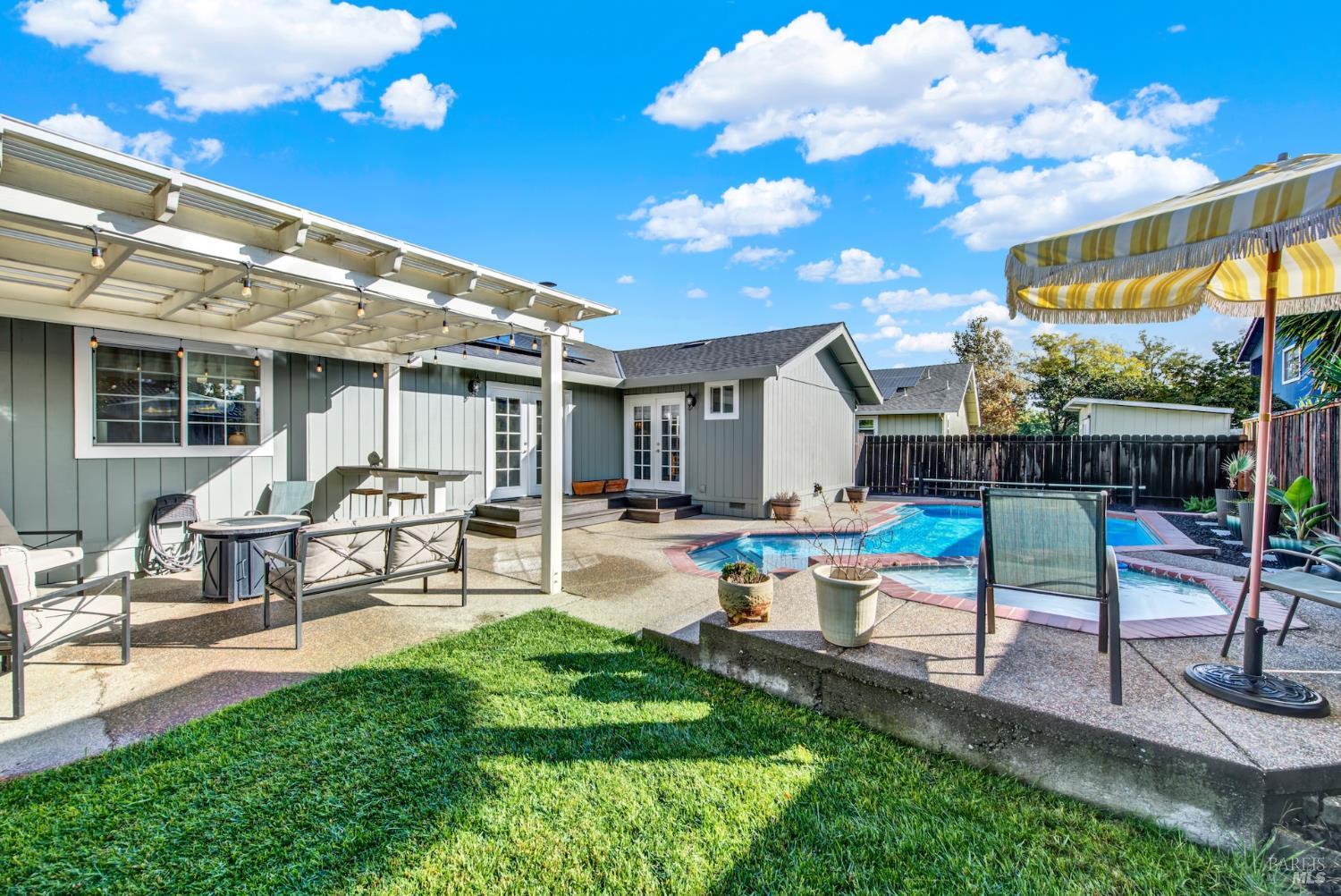 Detail Gallery Image 59 of 90 For 925 Charity Ln, Dixon,  CA 95620 - 3 Beds | 2 Baths