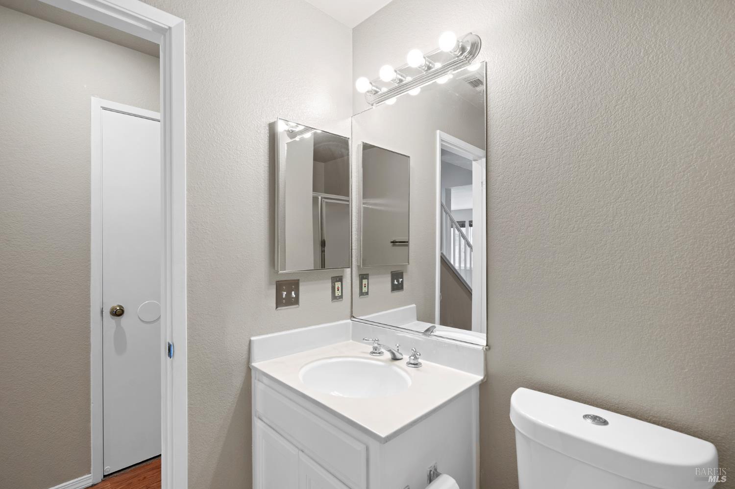 Detail Gallery Image 20 of 48 For 1740 Gateway Dr, Vallejo,  CA 94589 - 4 Beds | 3 Baths