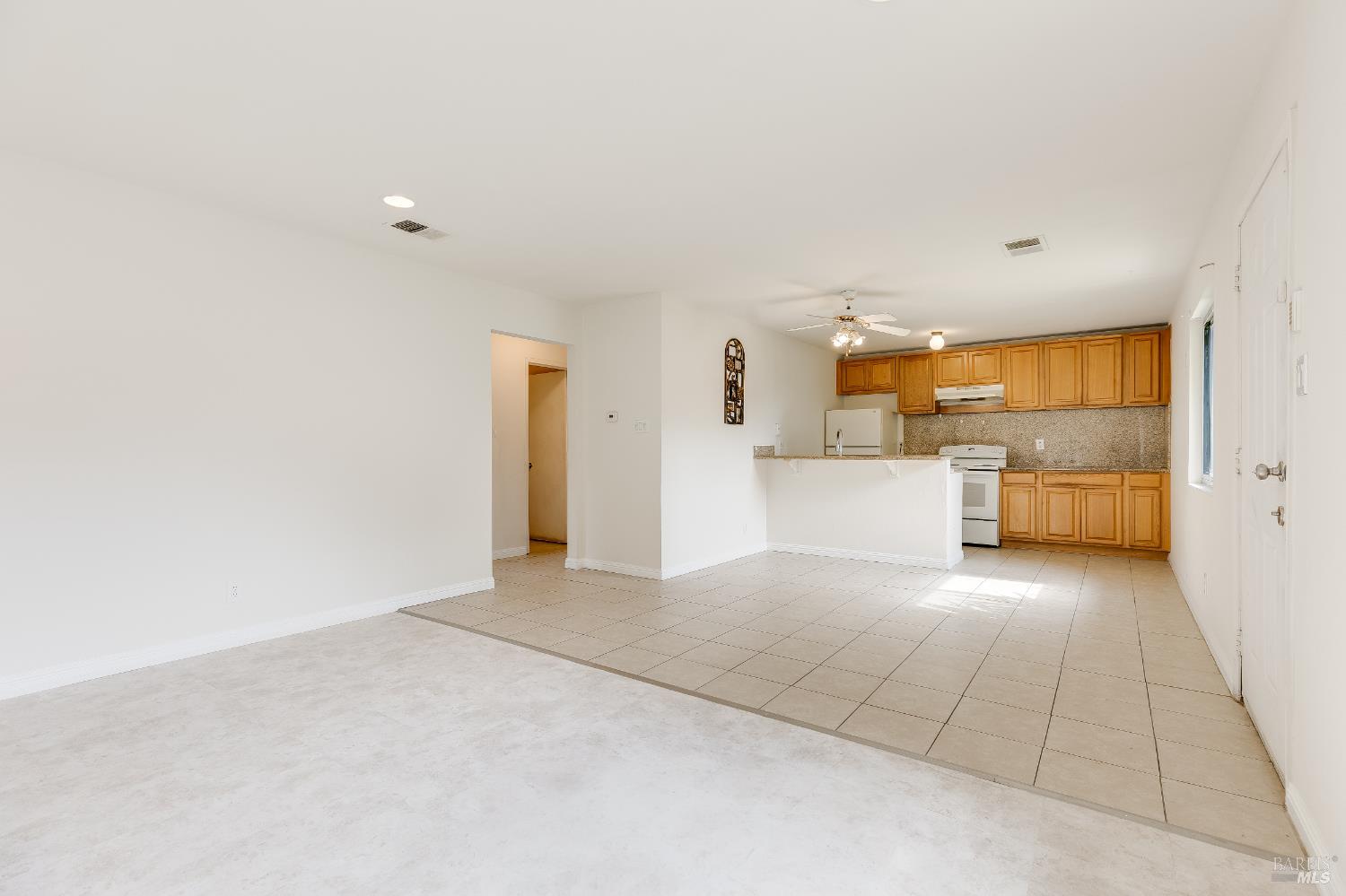 Detail Gallery Image 7 of 22 For 2404 Lemontree Ct #1,  Antioch,  CA 94509 - 2 Beds | 1 Baths
