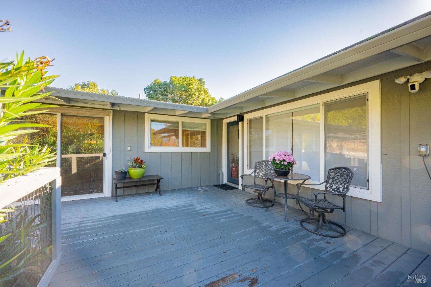 Detail Gallery Image 36 of 45 For 441 Vichy Hills Dr, Ukiah,  CA 95482 - 3 Beds | 3/1 Baths