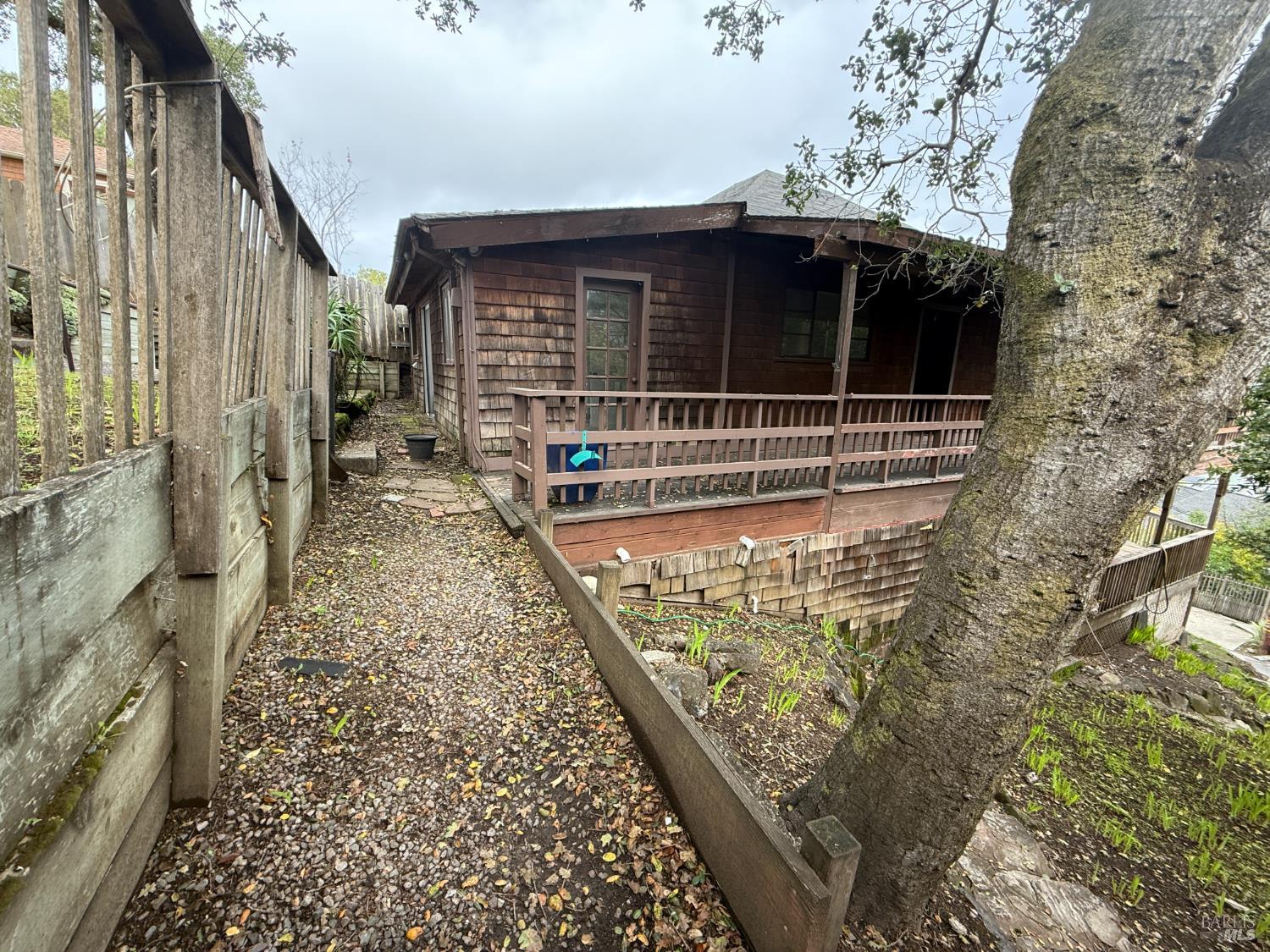 Detail Gallery Image 21 of 26 For 32 Humboldt Ave, San Anselmo,  CA 94960 - – Beds | – Baths