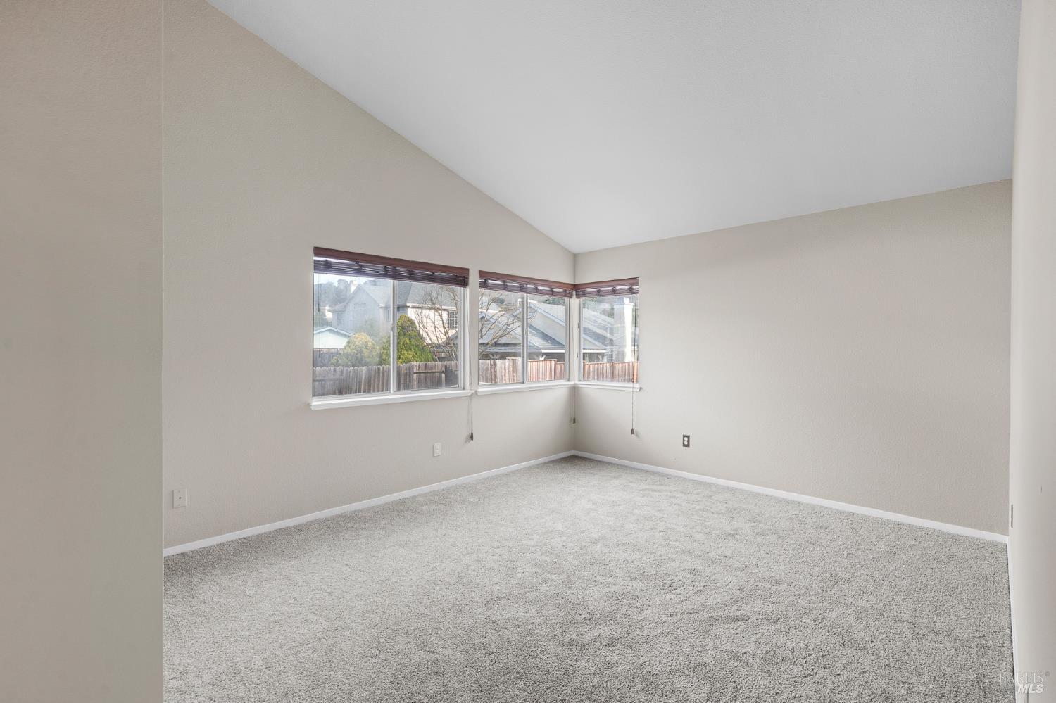 Detail Gallery Image 22 of 48 For 1740 Gateway Dr, Vallejo,  CA 94589 - 4 Beds | 3 Baths