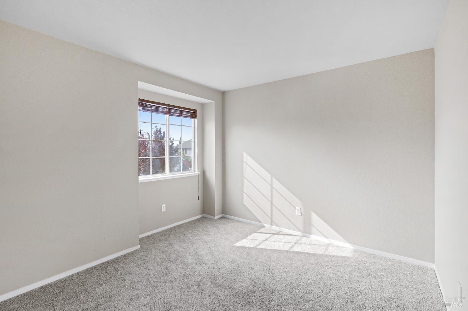 Detail Gallery Image 33 of 48 For 1740 Gateway Dr, Vallejo,  CA 94589 - 4 Beds | 3 Baths