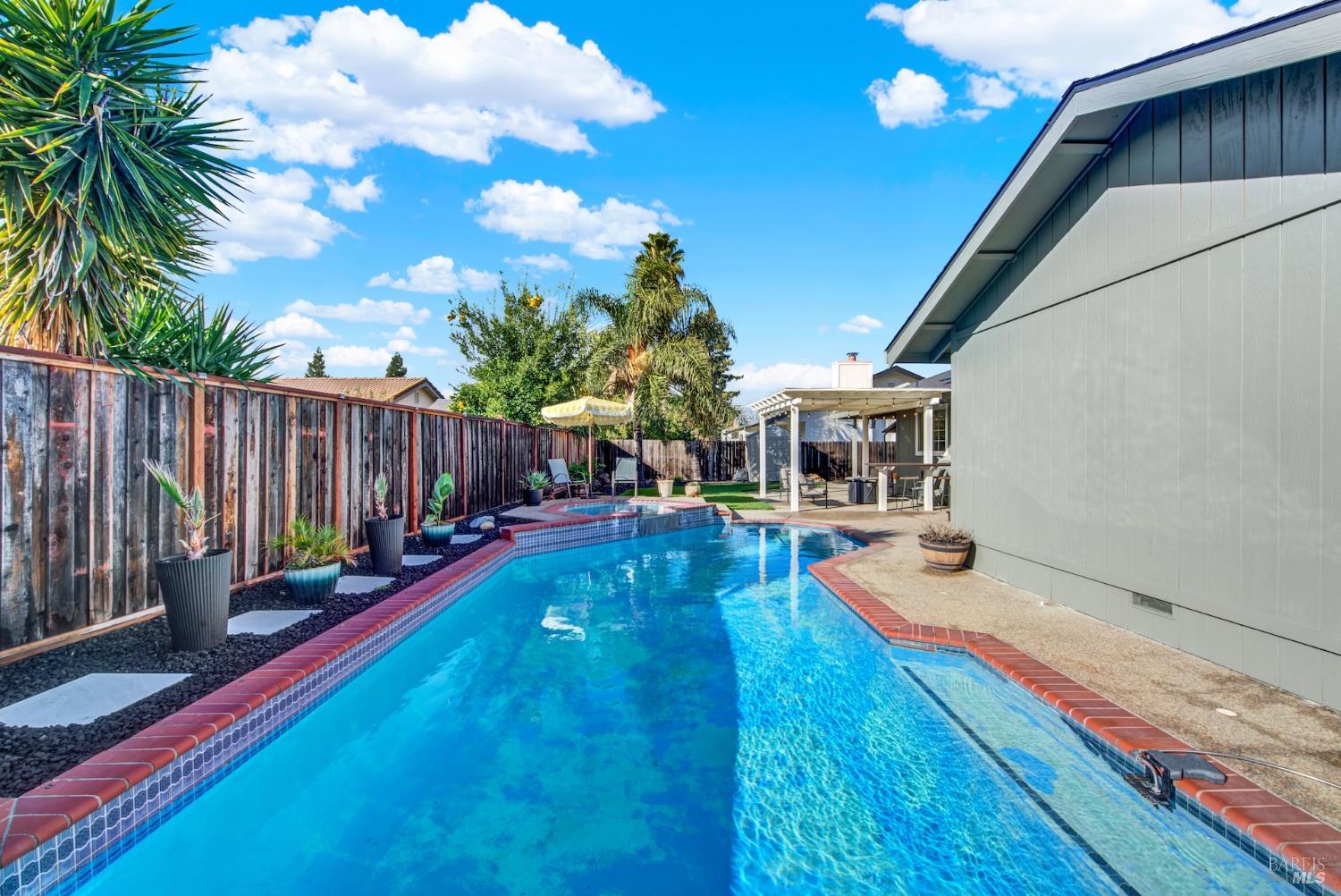 Detail Gallery Image 64 of 90 For 925 Charity Ln, Dixon,  CA 95620 - 3 Beds | 2 Baths