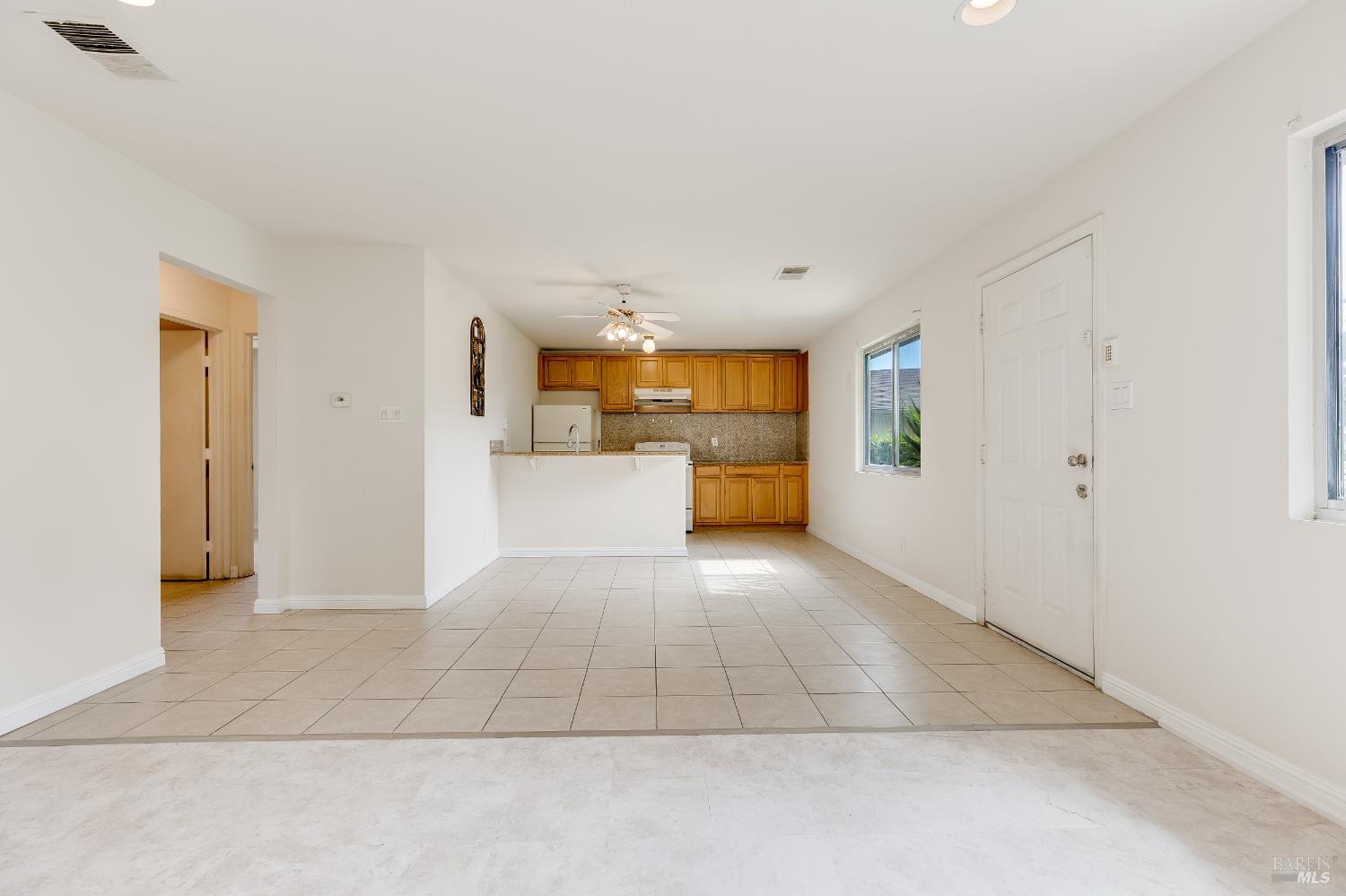 Detail Gallery Image 6 of 22 For 2404 Lemontree Ct #1,  Antioch,  CA 94509 - 2 Beds | 1 Baths