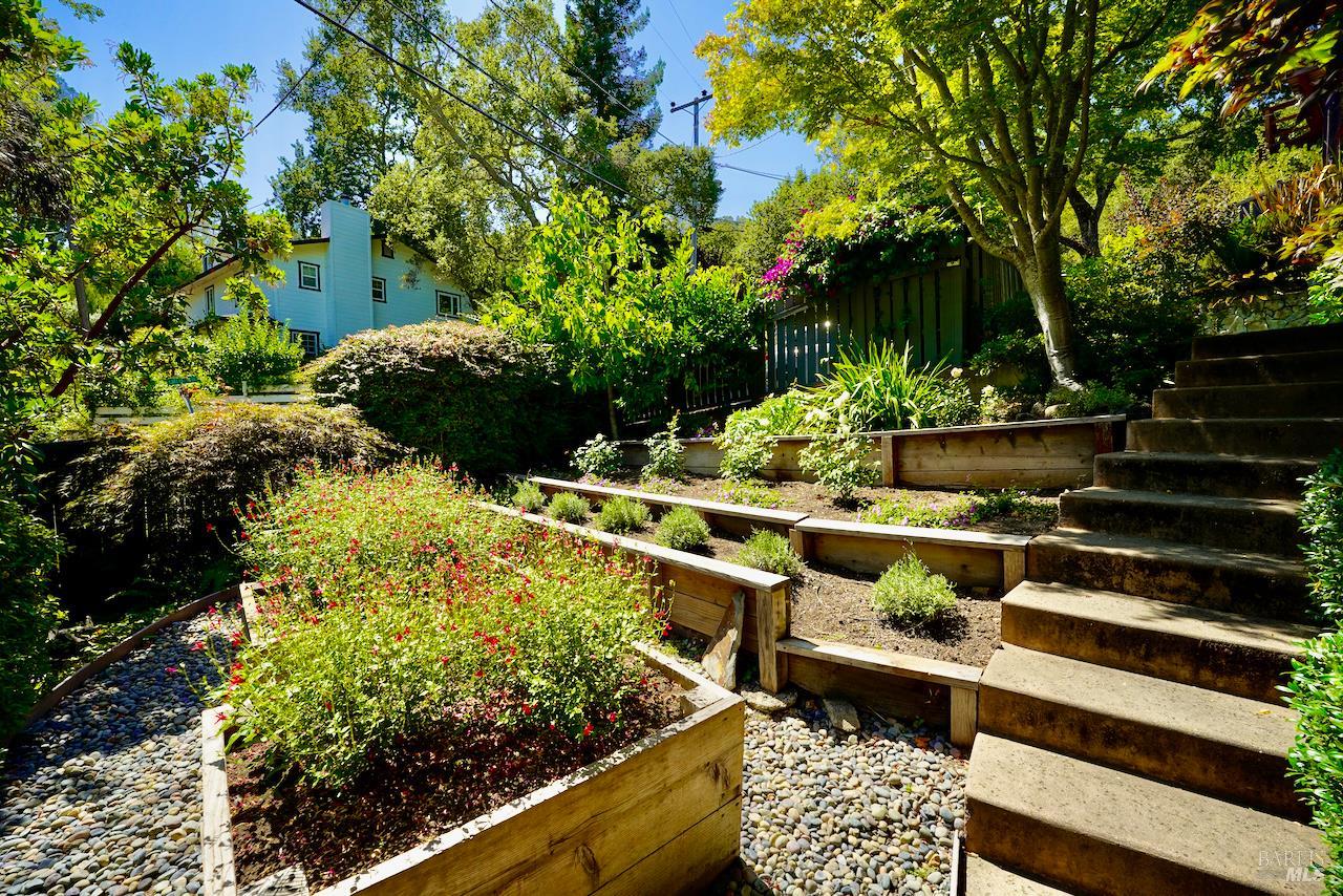 Detail Gallery Image 41 of 43 For 10 Idalia Ct, San Anselmo,  CA 94960 - 4 Beds | 3 Baths