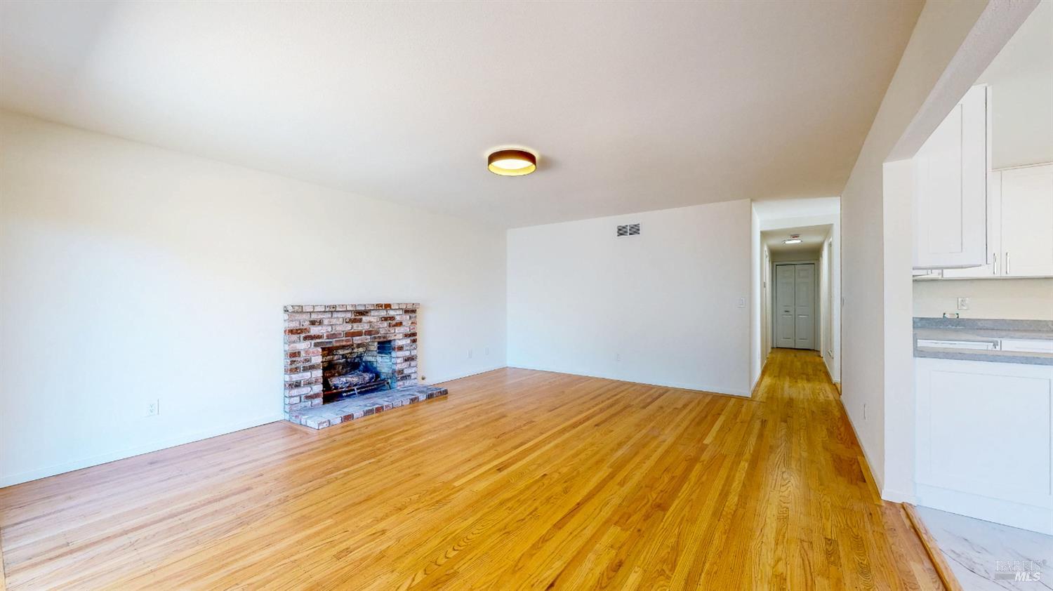 Detail Gallery Image 13 of 49 For 2257 Yucca St, Santa Rosa,  CA 95405 - 3 Beds | 2 Baths