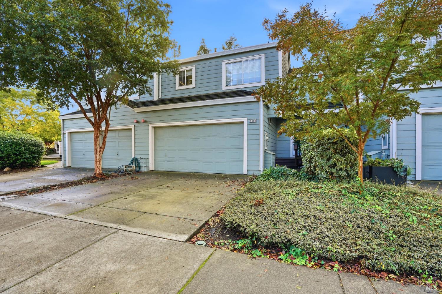 1810 Carneros Circle