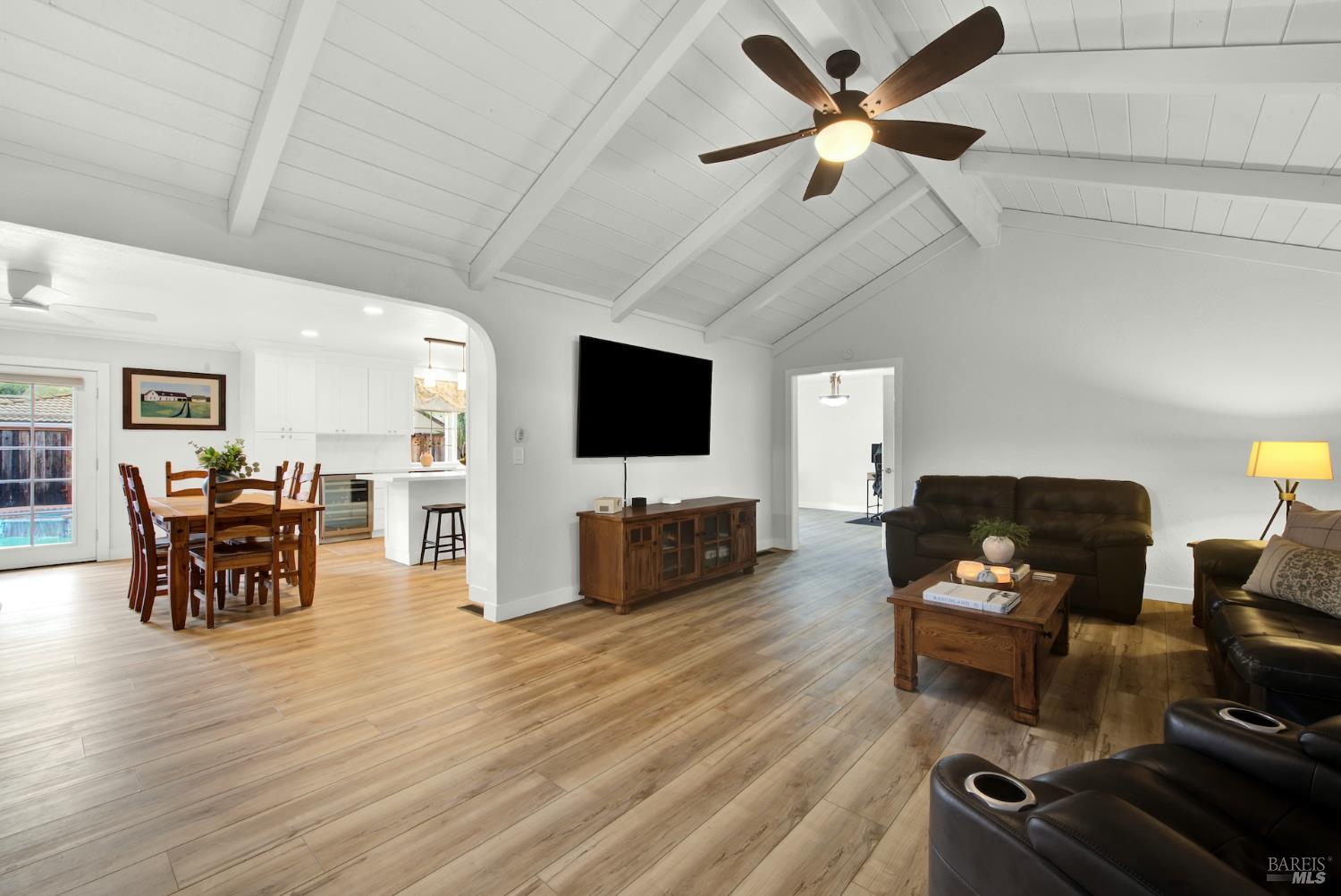 Detail Gallery Image 11 of 90 For 925 Charity Ln, Dixon,  CA 95620 - 3 Beds | 2 Baths