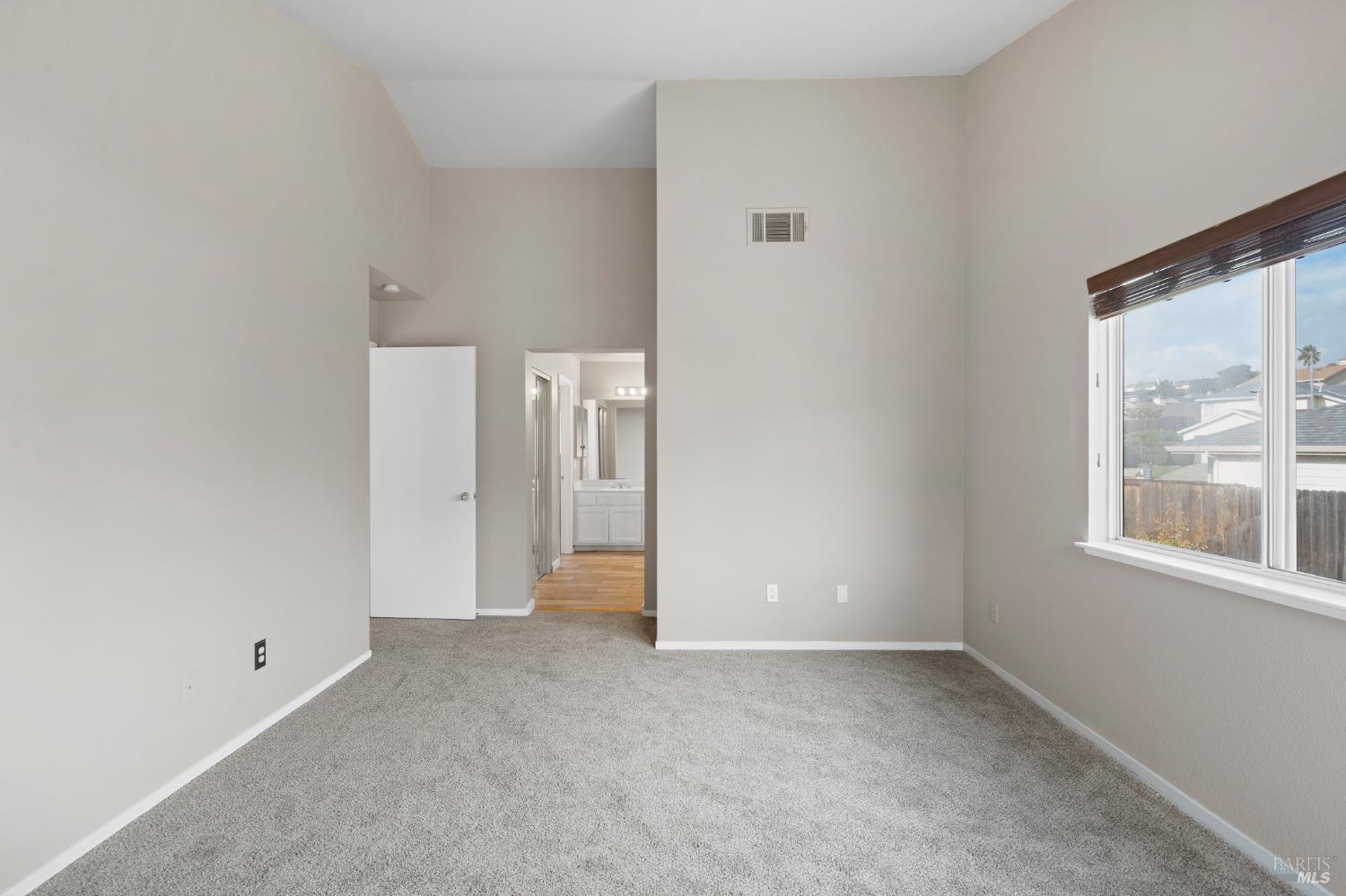 Detail Gallery Image 24 of 48 For 1740 Gateway Dr, Vallejo,  CA 94589 - 4 Beds | 3 Baths