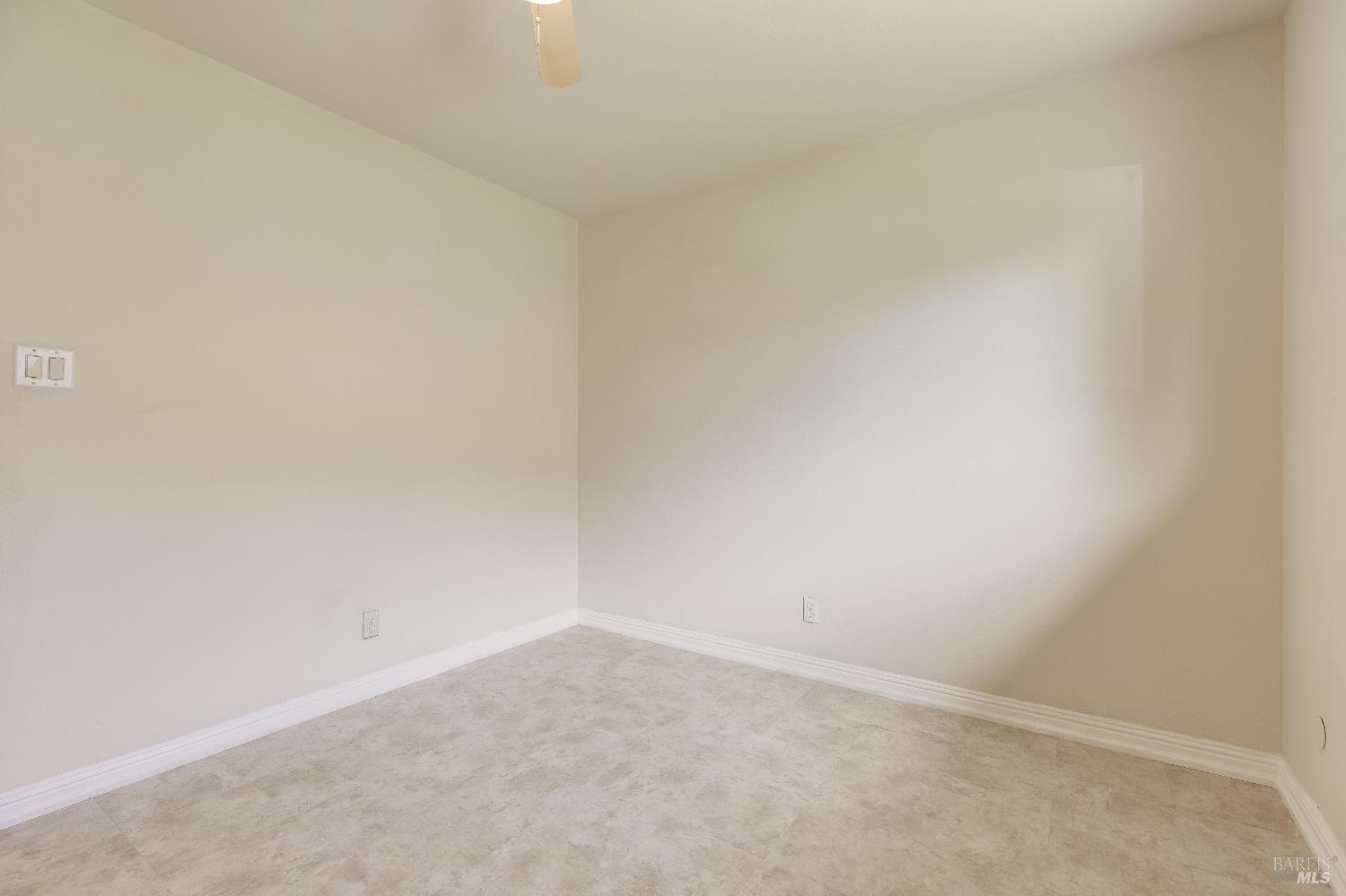 Detail Gallery Image 16 of 22 For 2404 Lemontree Ct #1,  Antioch,  CA 94509 - 2 Beds | 1 Baths