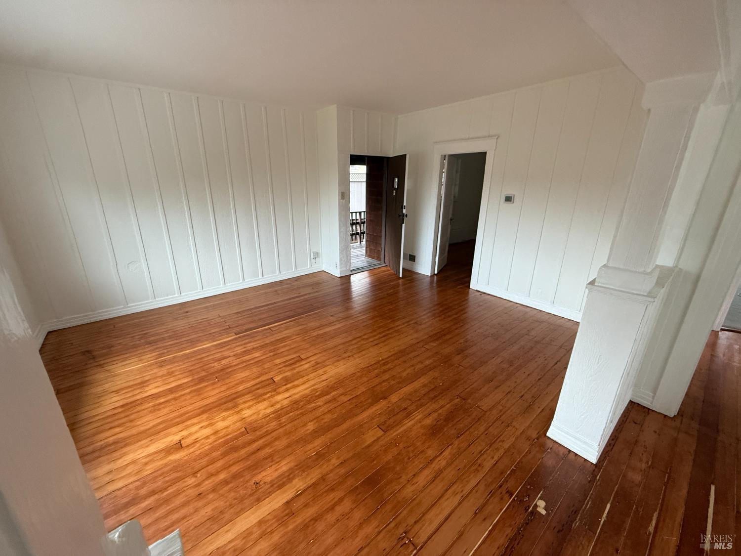 Detail Gallery Image 6 of 26 For 32 Humboldt Ave, San Anselmo,  CA 94960 - – Beds | – Baths