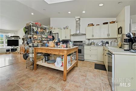 Detail Gallery Image 10 of 44 For 6850 High Valley Rd, Cobb,  CA 95426 - 3 Beds | 2 Baths