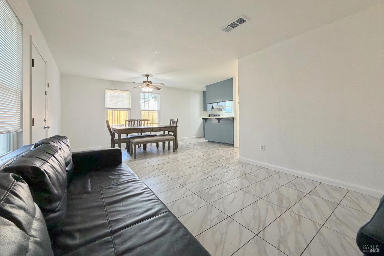 Detail Gallery Image 14 of 31 For 2725 Teton Ln, Fairfield,  CA 94533 - 2 Beds | 2/1 Baths