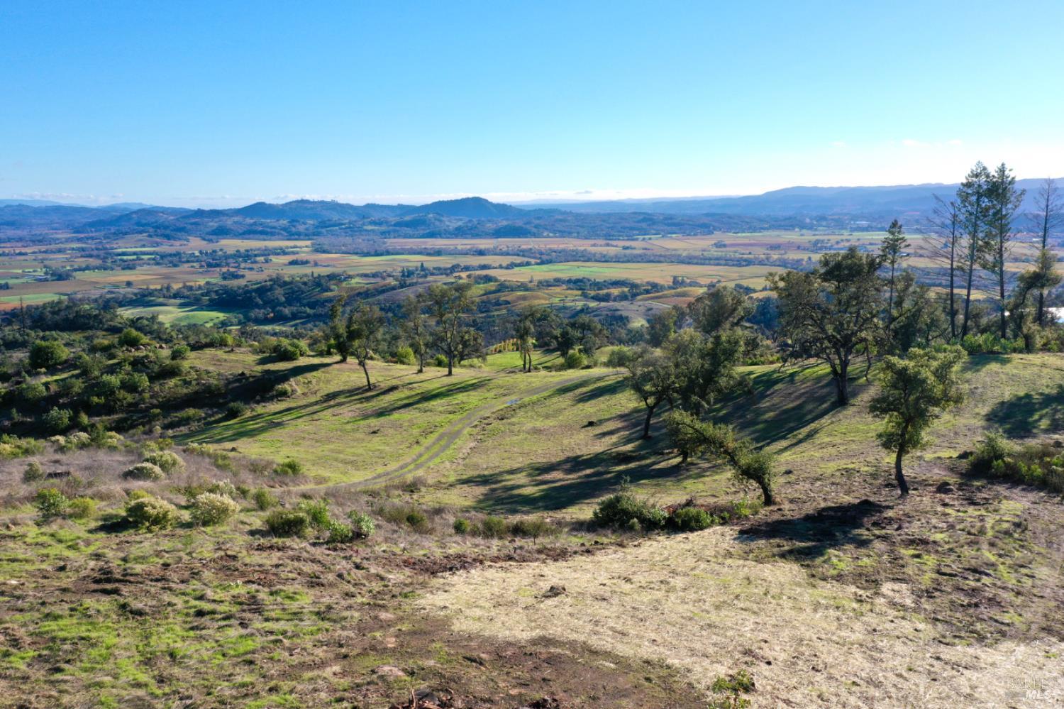 Detail Gallery Image 10 of 80 For 551 Artisan Cir, Geyserville,  CA 95441 - – Beds | – Baths
