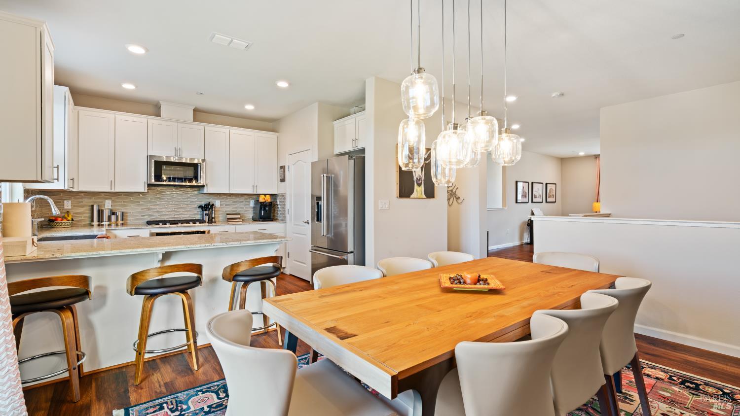 Detail Gallery Image 9 of 64 For 530 Jade St, Petaluma,  CA 94952 - 2 Beds | 2/1 Baths