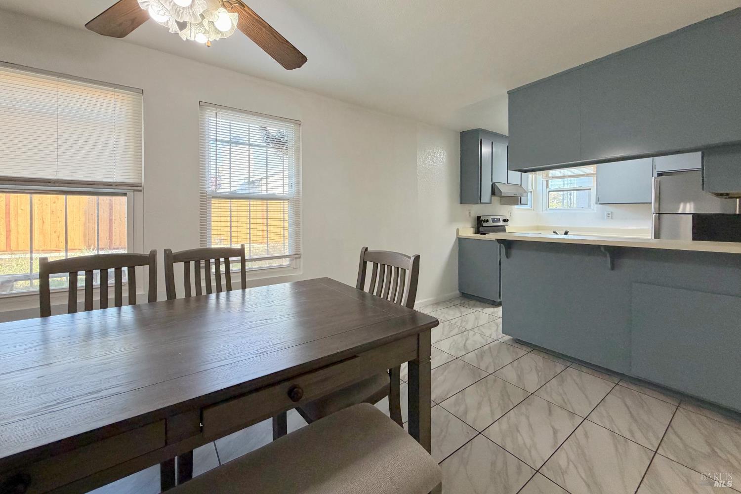 Detail Gallery Image 12 of 31 For 2725 Teton Ln, Fairfield,  CA 94533 - 2 Beds | 2/1 Baths