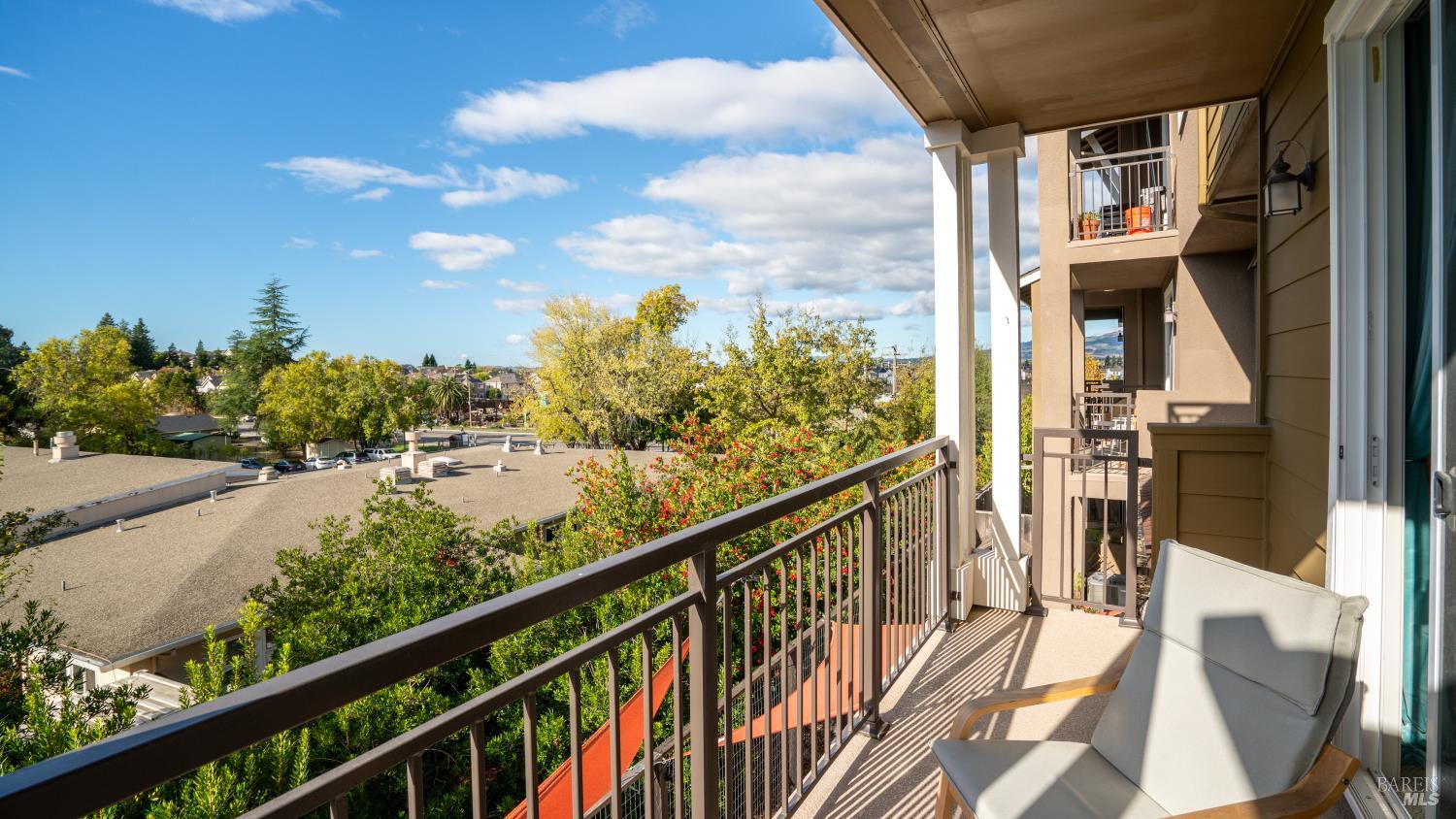 Detail Gallery Image 24 of 64 For 530 Jade St, Petaluma,  CA 94952 - 2 Beds | 2/1 Baths