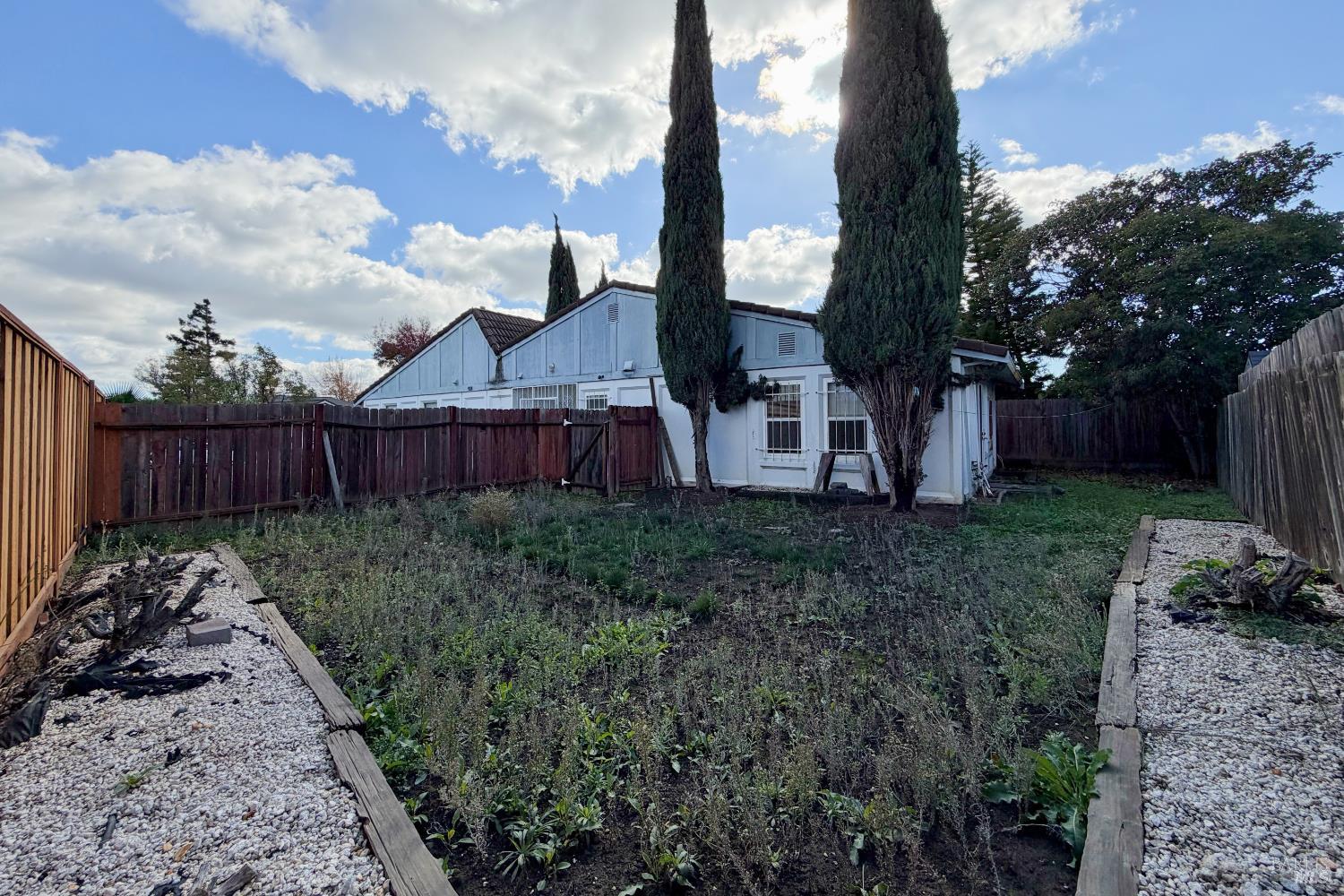 Detail Gallery Image 29 of 31 For 2725 Teton Ln, Fairfield,  CA 94533 - 2 Beds | 2/1 Baths