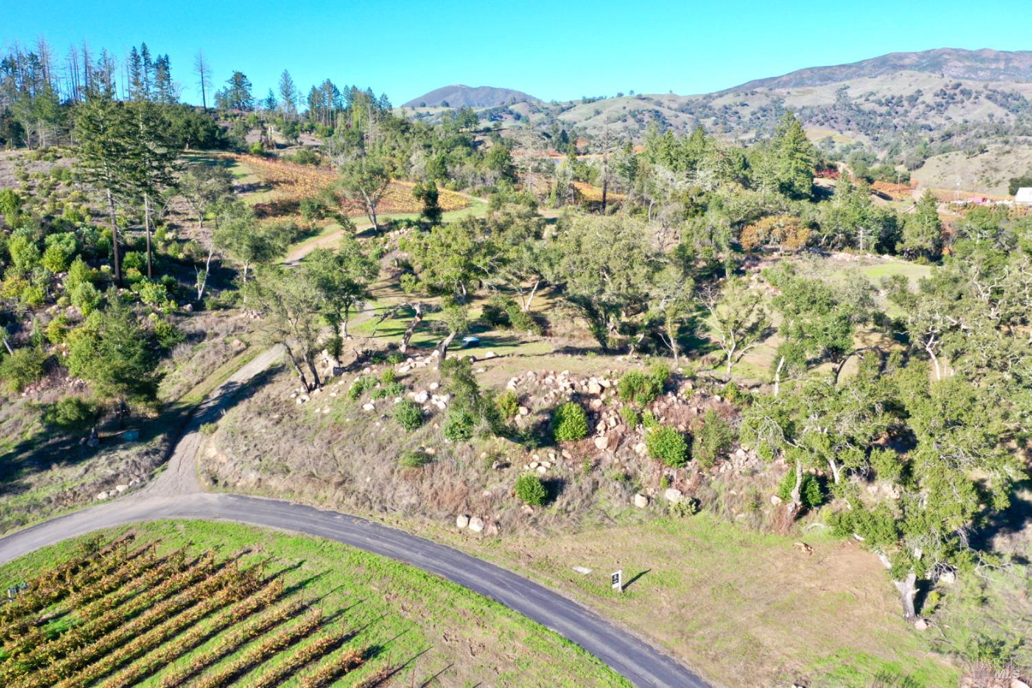 Detail Gallery Image 6 of 69 For 577 Artisan Cir, Geyserville,  CA 95441 - – Beds | – Baths