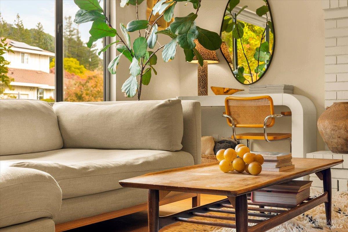 Detail Gallery Image 8 of 43 For 805 Montrose Ct, Santa Rosa,  CA 95409 - 3 Beds | 2 Baths