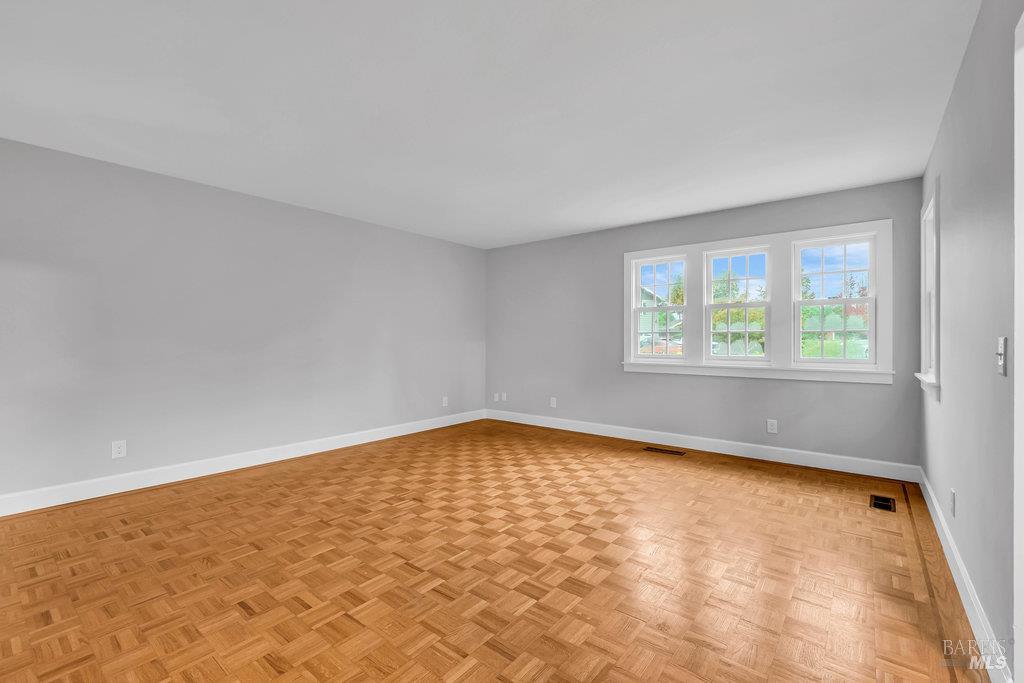 Detail Gallery Image 7 of 71 For 526 Ivy Ct, Sonoma,  CA 95476 - 3 Beds | 2 Baths