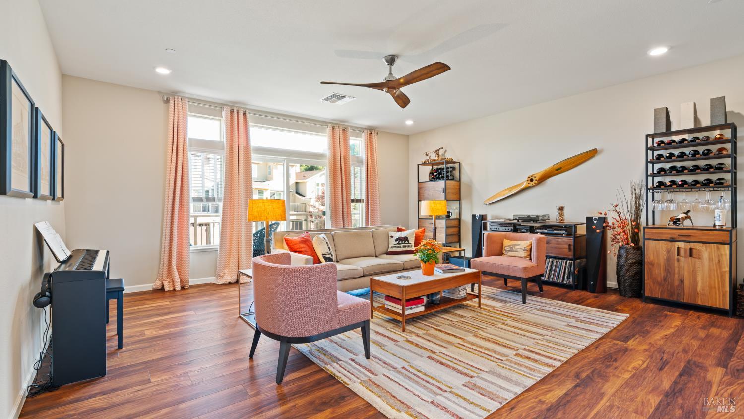 Detail Gallery Image 2 of 64 For 530 Jade St, Petaluma,  CA 94952 - 2 Beds | 2/1 Baths