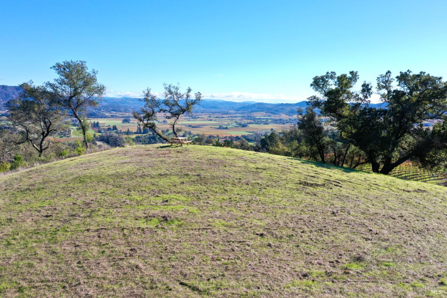 Detail Gallery Image 8 of 69 For 577 Artisan Cir, Geyserville,  CA 95441 - – Beds | – Baths