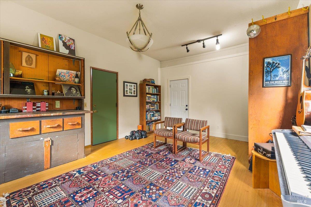 Detail Gallery Image 33 of 43 For 805 Montrose Ct, Santa Rosa,  CA 95409 - 3 Beds | 2 Baths