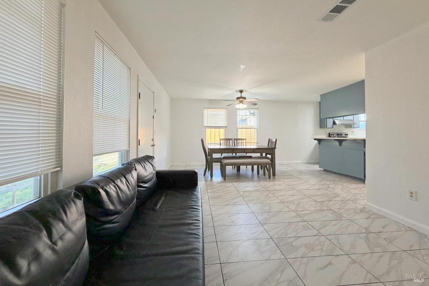 Detail Gallery Image 13 of 31 For 2725 Teton Ln, Fairfield,  CA 94533 - 2 Beds | 2/1 Baths