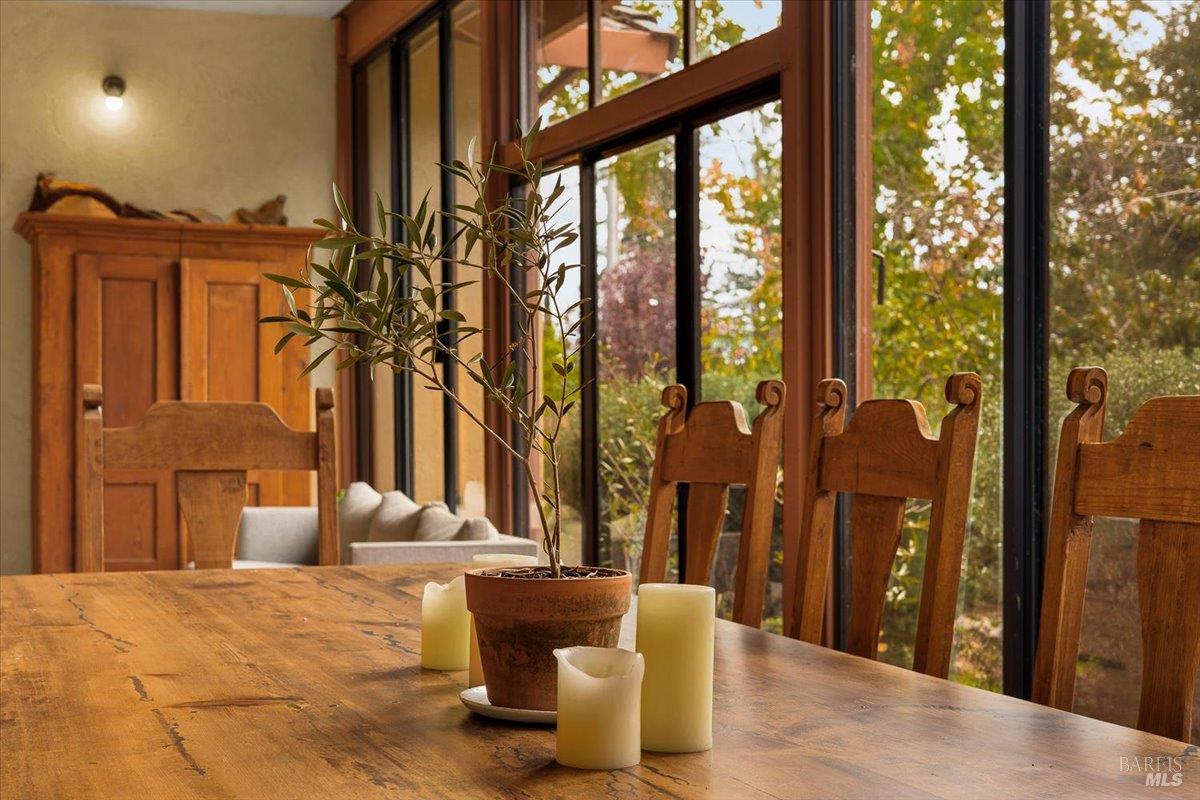 Detail Gallery Image 21 of 43 For 805 Montrose Ct, Santa Rosa,  CA 95409 - 3 Beds | 2 Baths