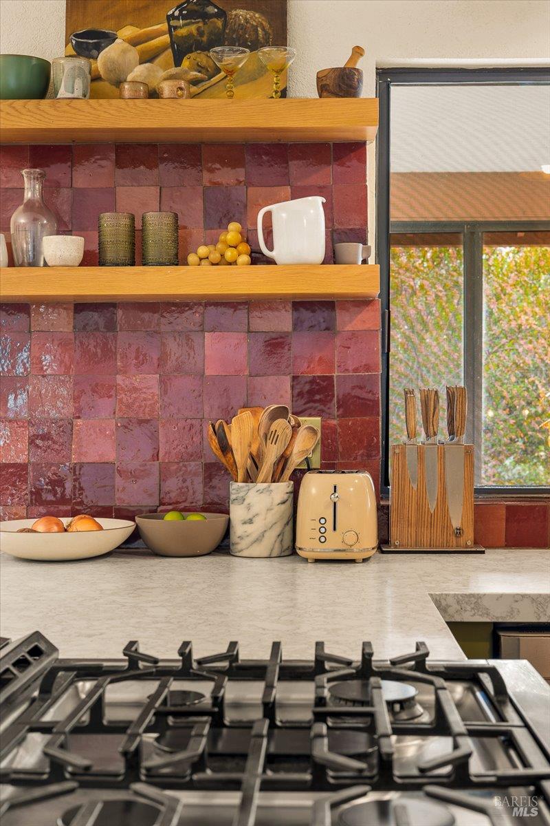 Detail Gallery Image 14 of 43 For 805 Montrose Ct, Santa Rosa,  CA 95409 - 3 Beds | 2 Baths