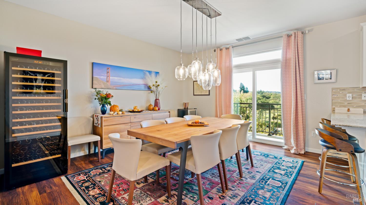 Detail Gallery Image 8 of 64 For 530 Jade St, Petaluma,  CA 94952 - 2 Beds | 2/1 Baths