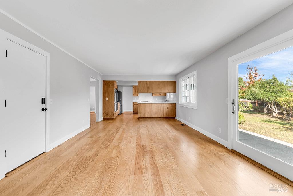 Detail Gallery Image 24 of 71 For 526 Ivy Ct, Sonoma,  CA 95476 - 3 Beds | 2 Baths