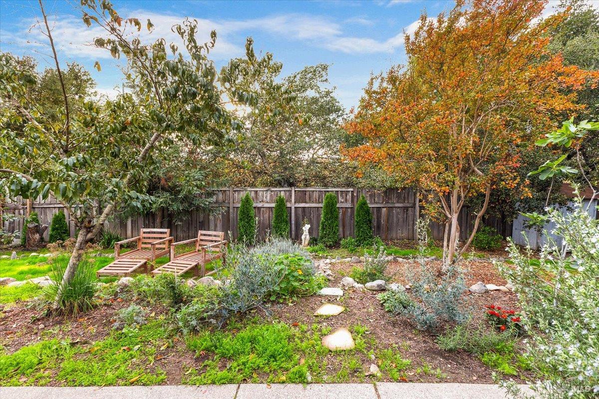 Detail Gallery Image 40 of 43 For 805 Montrose Ct, Santa Rosa,  CA 95409 - 3 Beds | 2 Baths