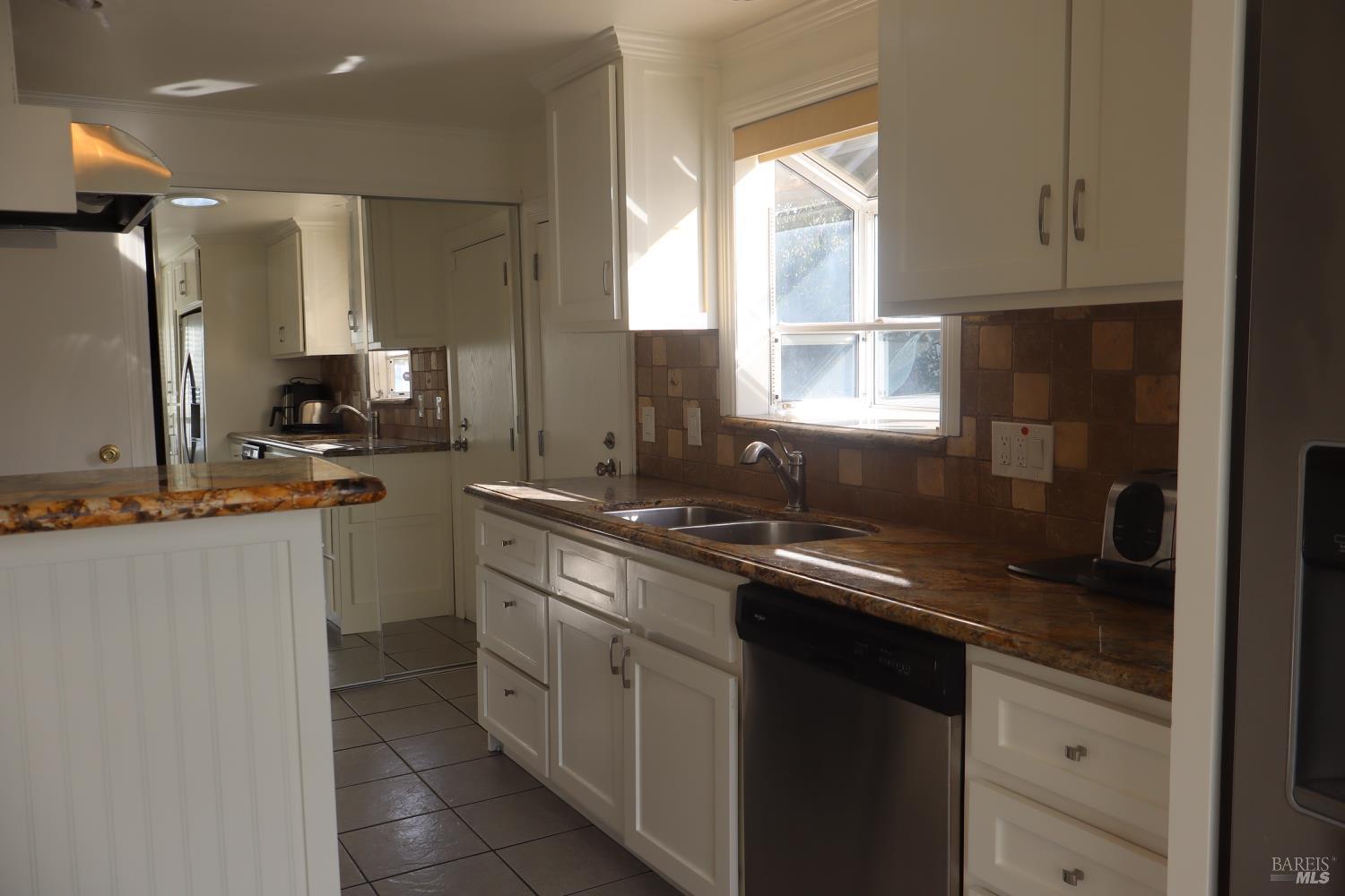 Detail Gallery Image 13 of 23 For 23 Anchor Dr, Suisun City,  CA 94585 - 2 Beds | 2 Baths