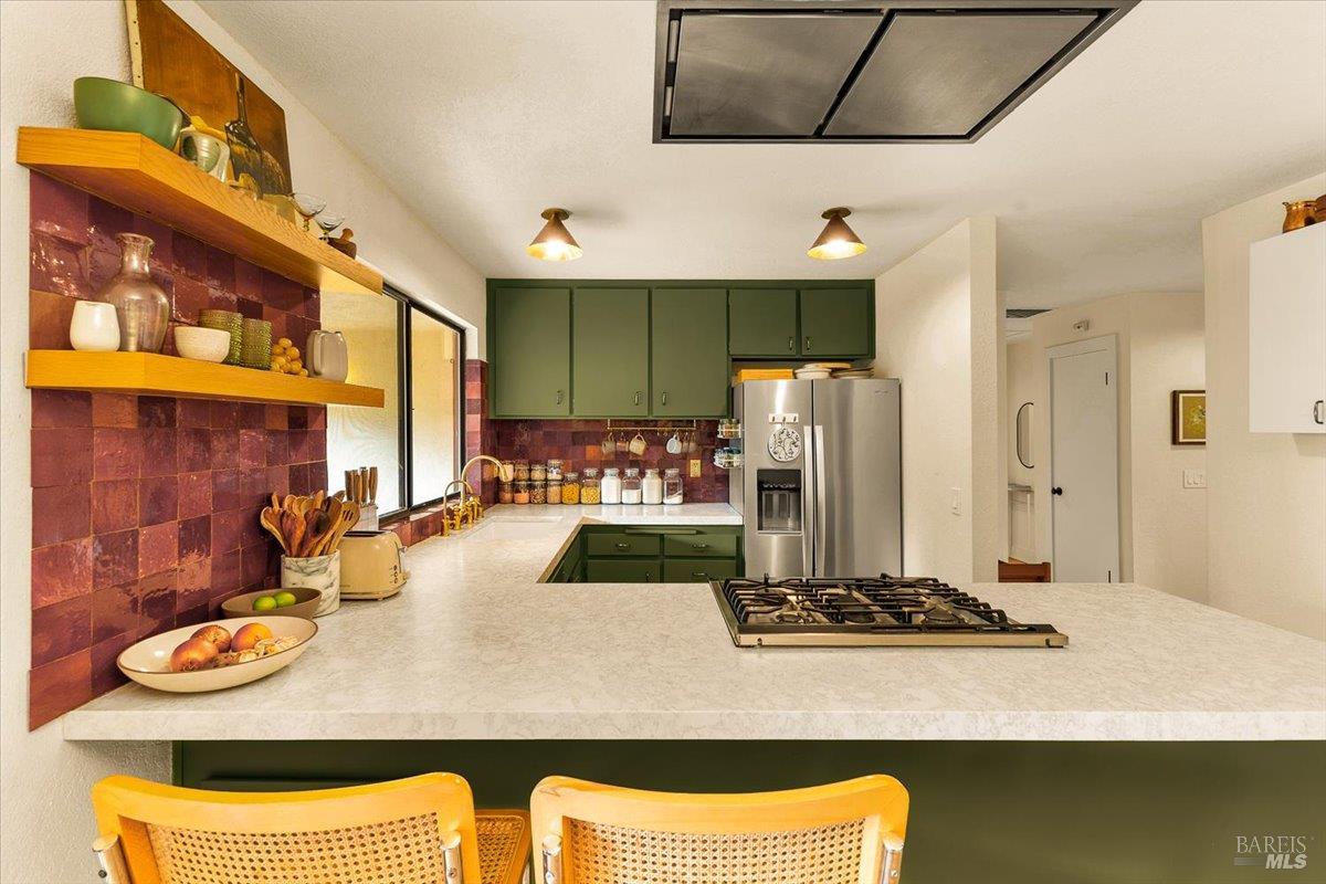 Detail Gallery Image 9 of 43 For 805 Montrose Ct, Santa Rosa,  CA 95409 - 3 Beds | 2 Baths