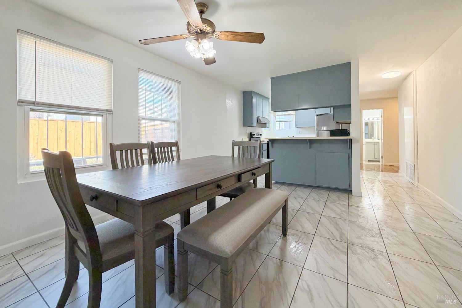 Detail Gallery Image 6 of 31 For 2725 Teton Ln, Fairfield,  CA 94533 - 2 Beds | 2/1 Baths