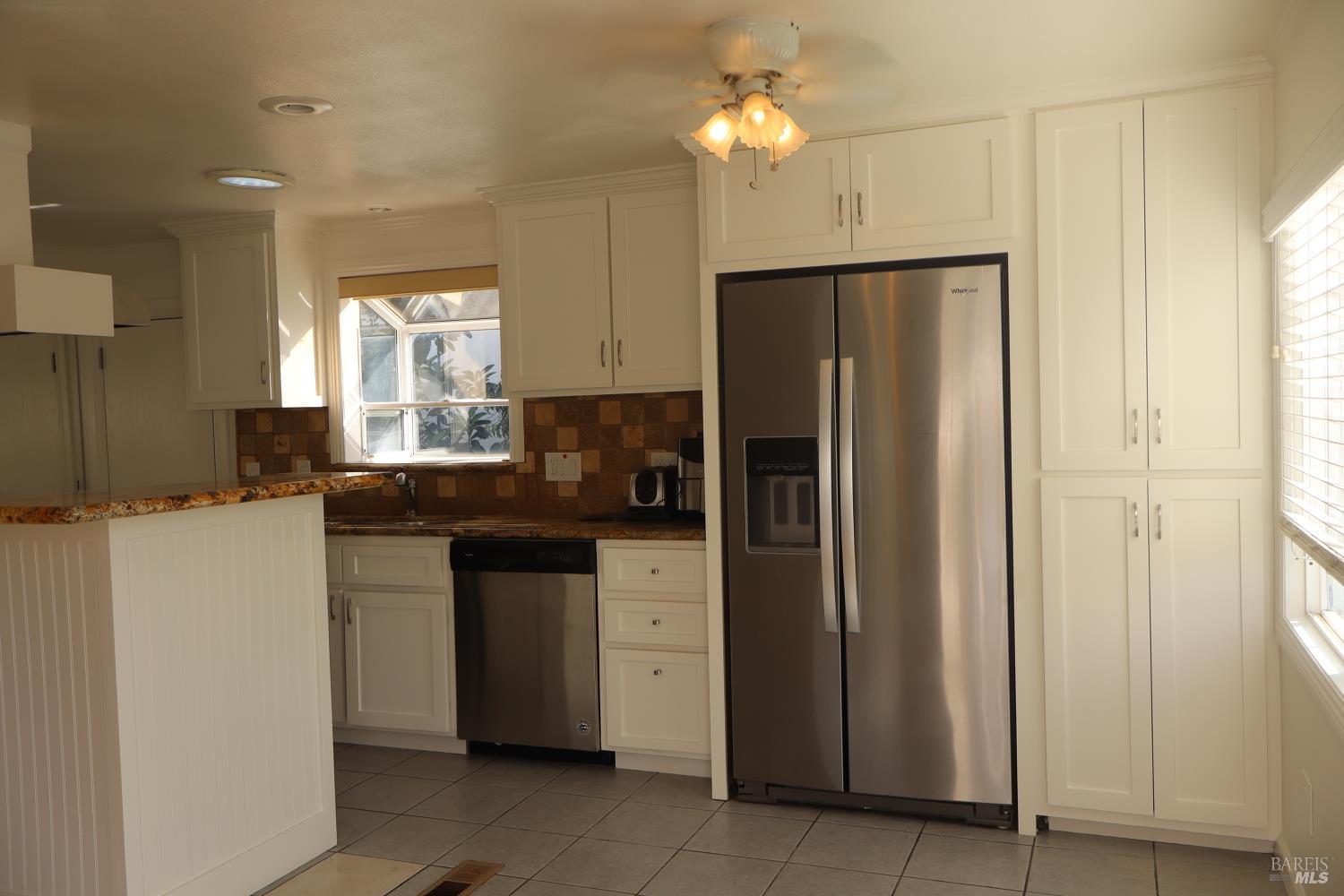 Detail Gallery Image 4 of 23 For 23 Anchor Dr, Suisun City,  CA 94585 - 2 Beds | 2 Baths