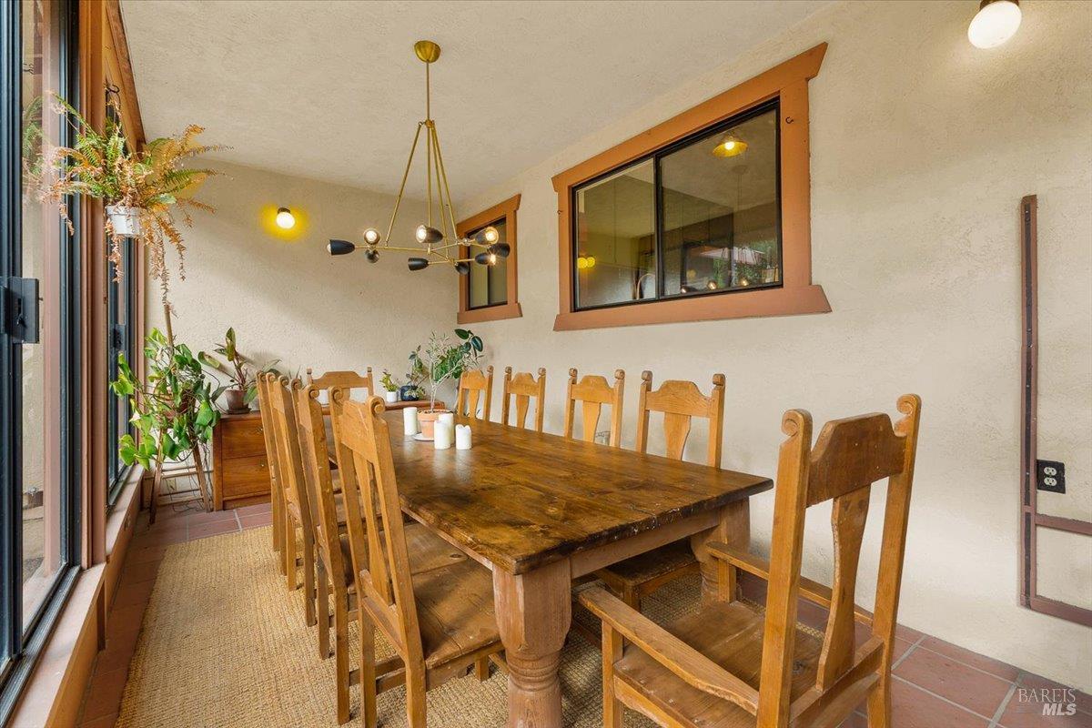 Detail Gallery Image 18 of 43 For 805 Montrose Ct, Santa Rosa,  CA 95409 - 3 Beds | 2 Baths