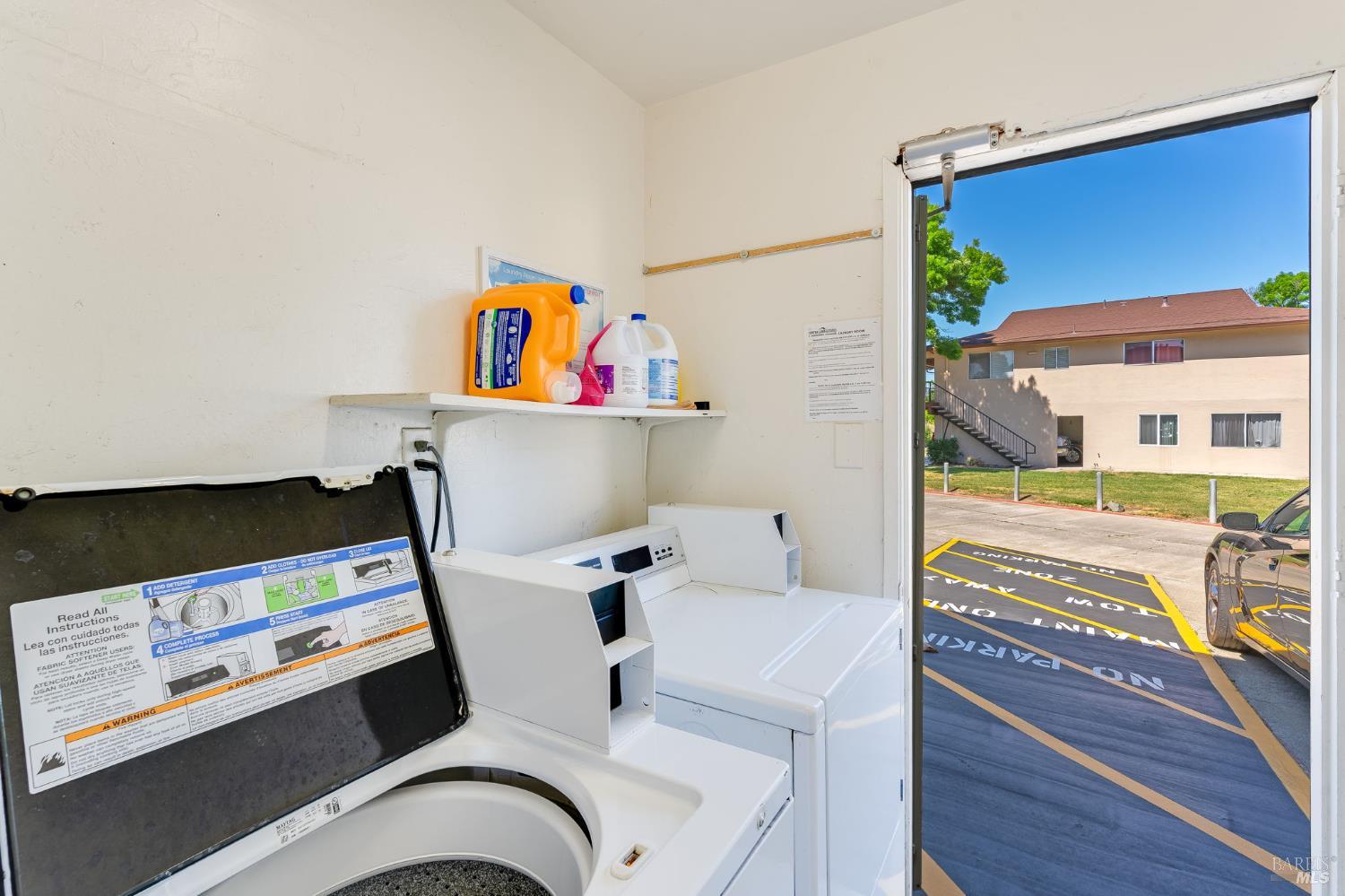 Detail Gallery Image 26 of 29 For 2404 Peppertree Ct #1,  Antioch,  CA 94509 - 2 Beds | 1 Baths