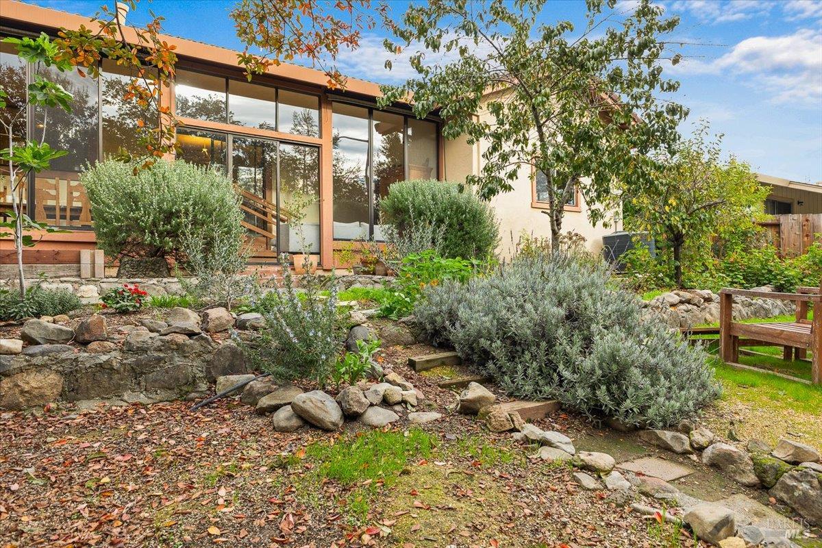 Detail Gallery Image 37 of 43 For 805 Montrose Ct, Santa Rosa,  CA 95409 - 3 Beds | 2 Baths