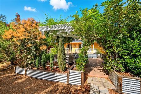 Detail Gallery Image 2 of 44 For 6850 High Valley Rd, Cobb,  CA 95426 - 3 Beds | 2 Baths