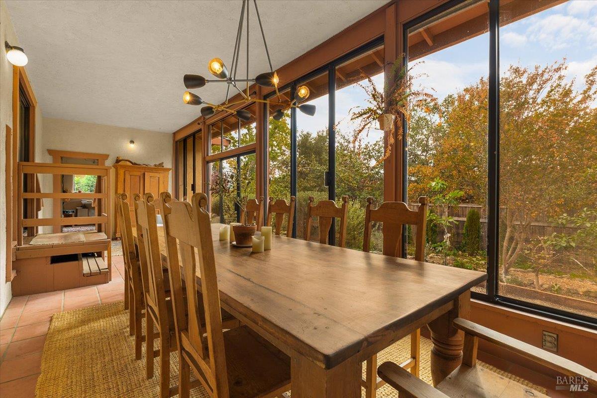 Detail Gallery Image 19 of 43 For 805 Montrose Ct, Santa Rosa,  CA 95409 - 3 Beds | 2 Baths