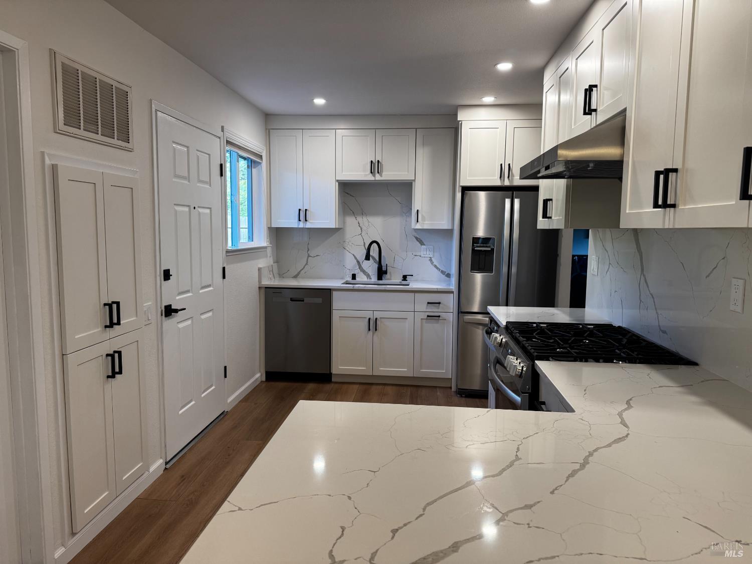 Detail Gallery Image 4 of 29 For 25 Temelec Cir, Sonoma,  CA 95476 - 2 Beds | 1 Baths