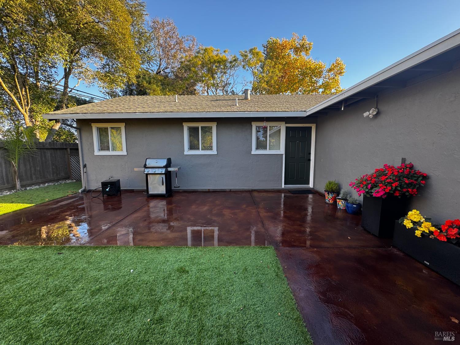 Detail Gallery Image 3 of 29 For 25 Temelec Cir, Sonoma,  CA 95476 - 2 Beds | 1 Baths