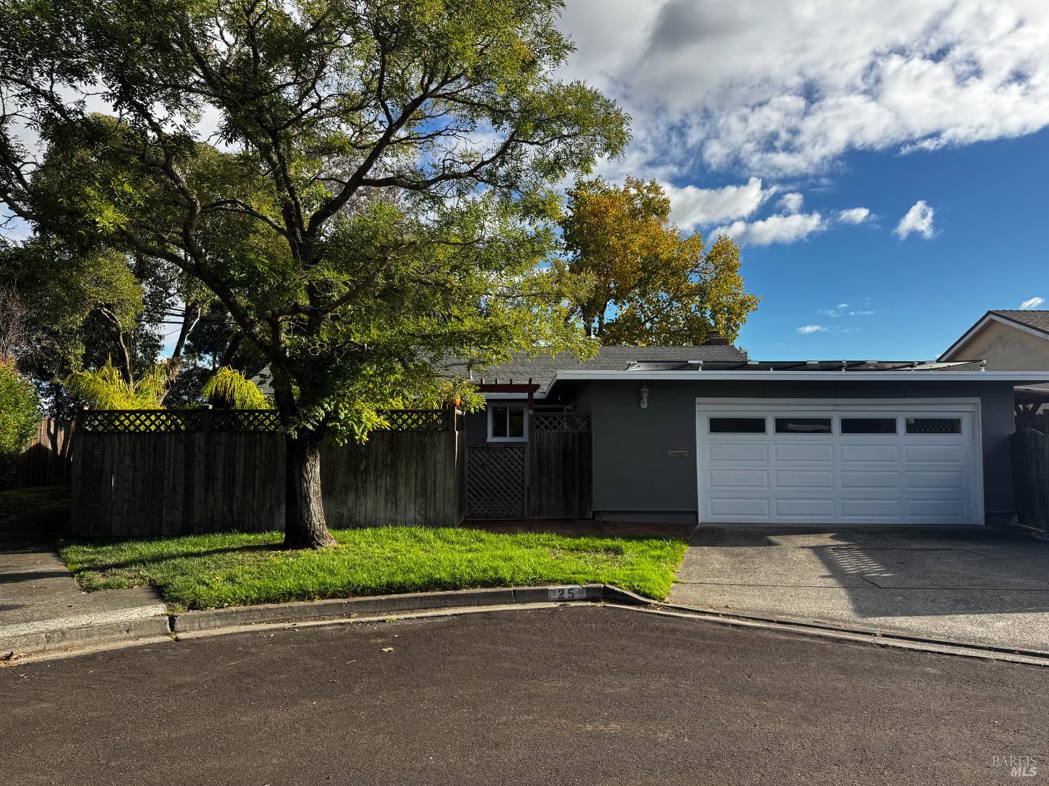 Front Image Thumbnail for BA325097393