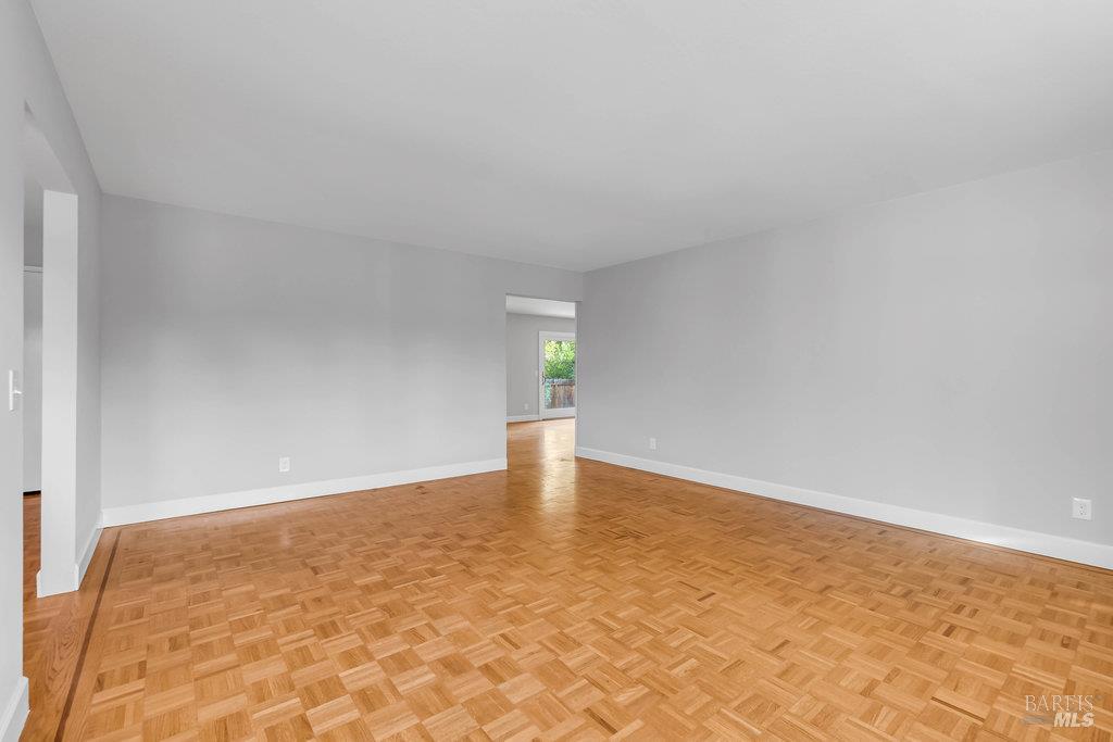 Detail Gallery Image 12 of 71 For 526 Ivy Ct, Sonoma,  CA 95476 - 3 Beds | 2 Baths