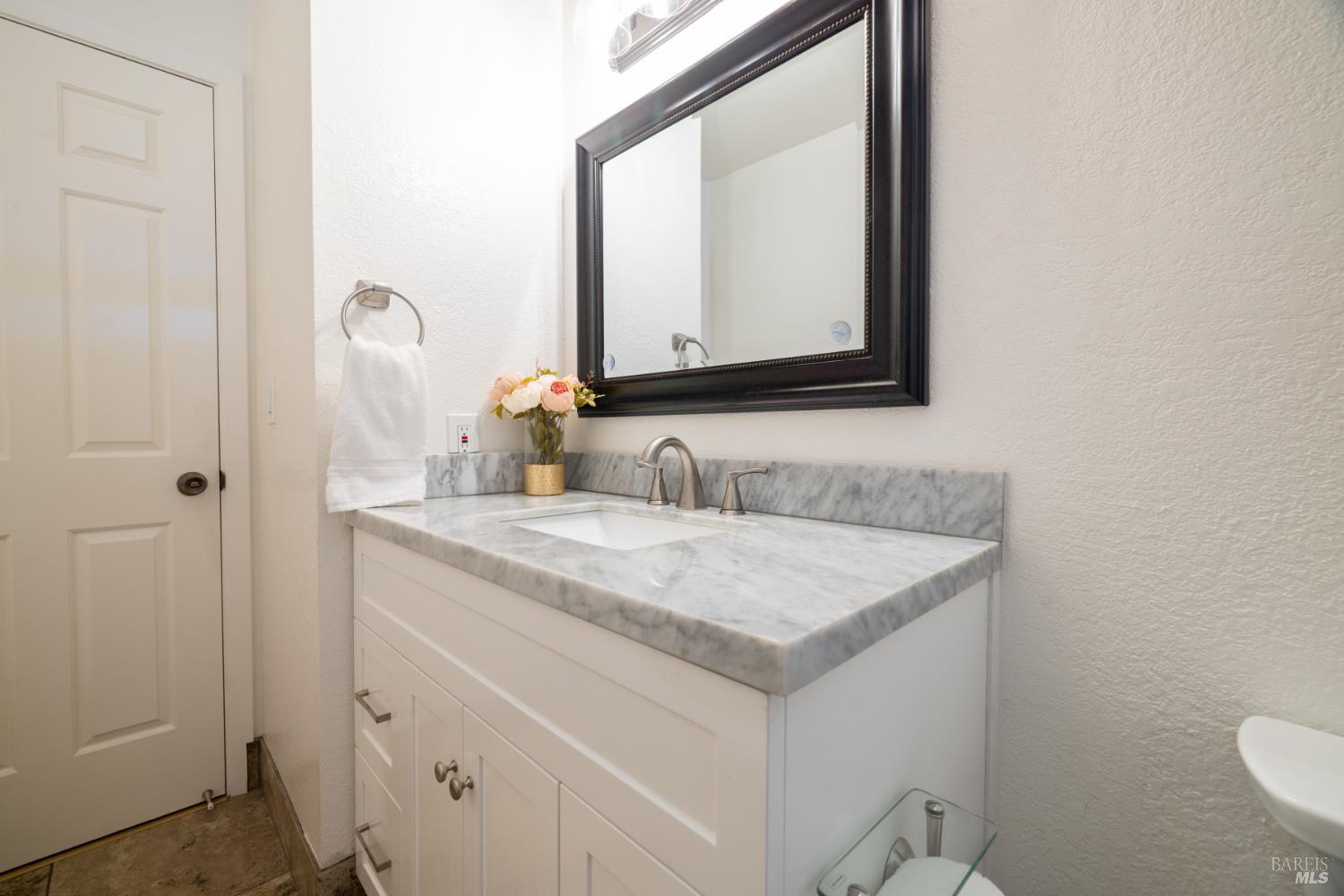 Detail Gallery Image 22 of 22 For 940 Baird Rd, Santa Rosa,  CA 95409 - 3 Beds | 2 Baths